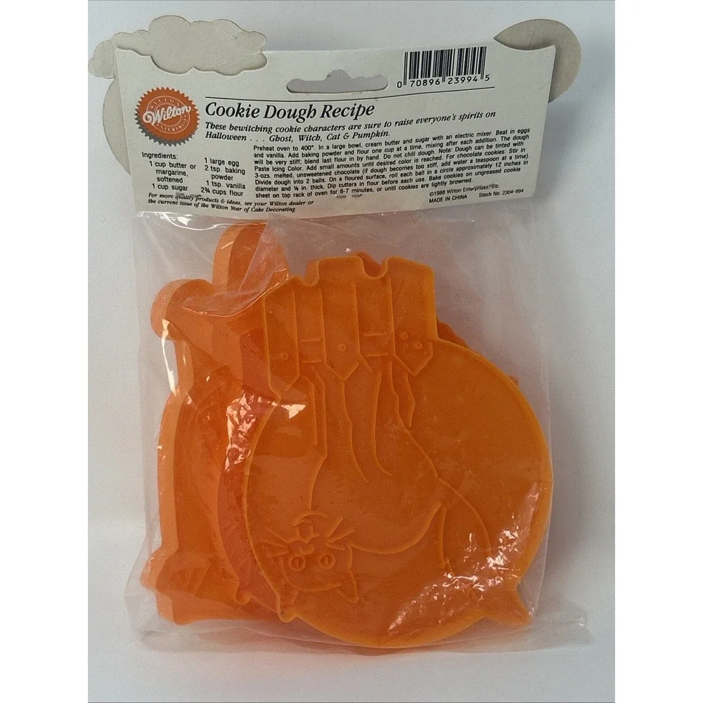 NEW Vintage Wilton Large Halloween Plastic Cookie Cutters 4 Pc 1988